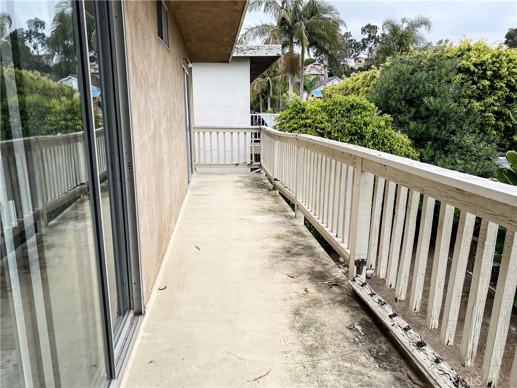 34072 Mazo Drive Dana Point, CA 92629 - Photo 42 of 73 a view of a balcony with wooden floor