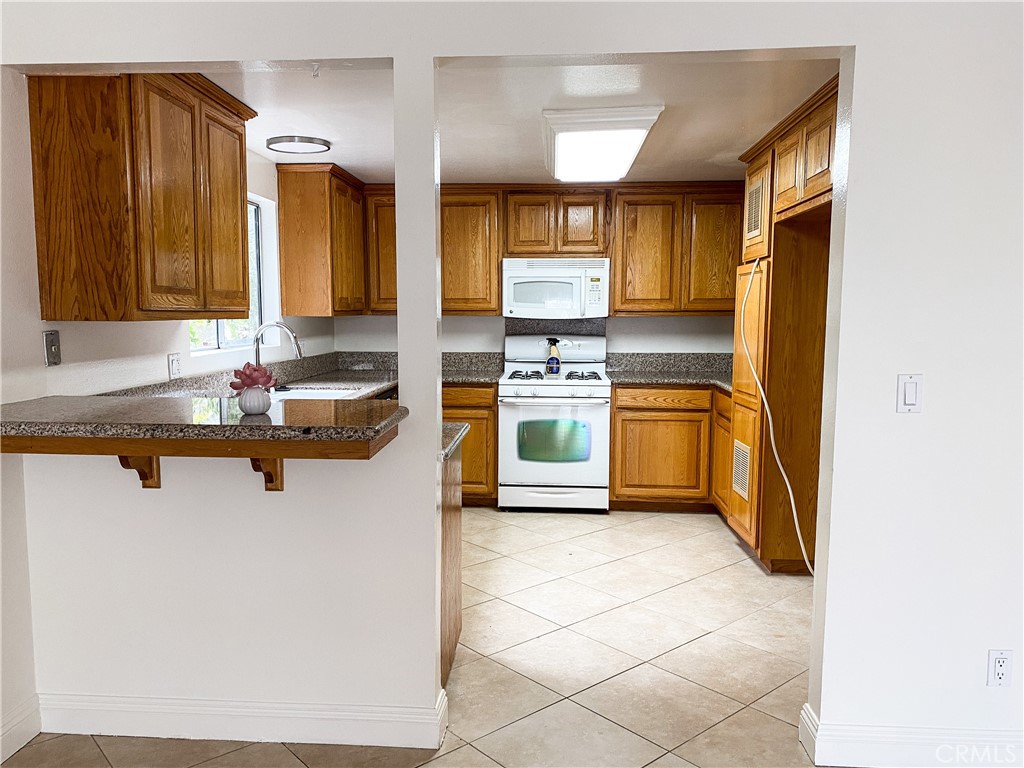 34072 Mazo Drive Dana Point, CA 92629 - Photo 51 of 73 Lower unit's kitchen