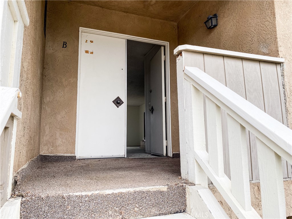 34072 Mazo Drive Dana Point, CA 92629 - Photo 8 of 73 Upper unit's entrance