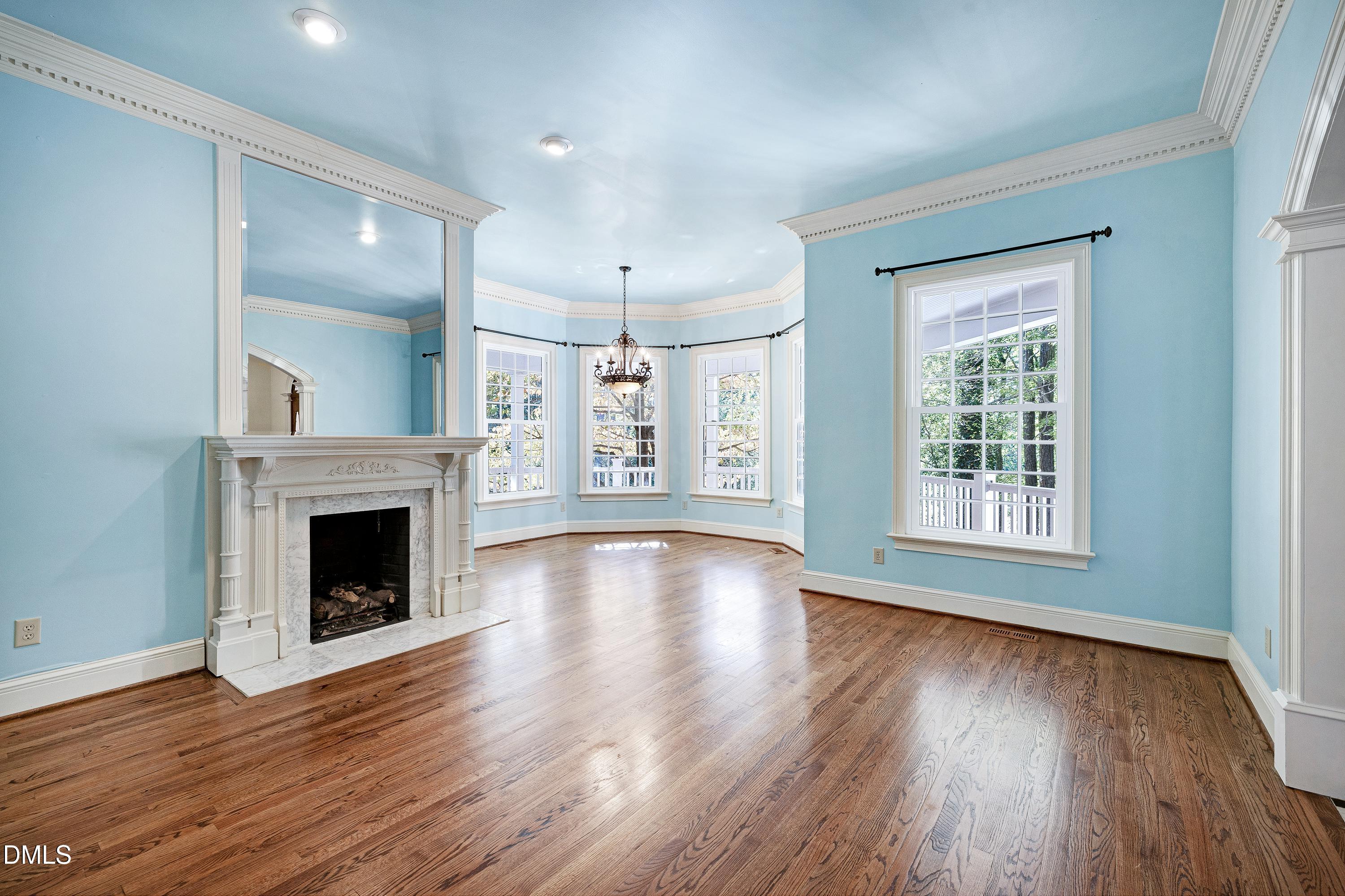 6825 Mactavish Way Raleigh, NC 27613 - Photo 12 of 100 Scene-12