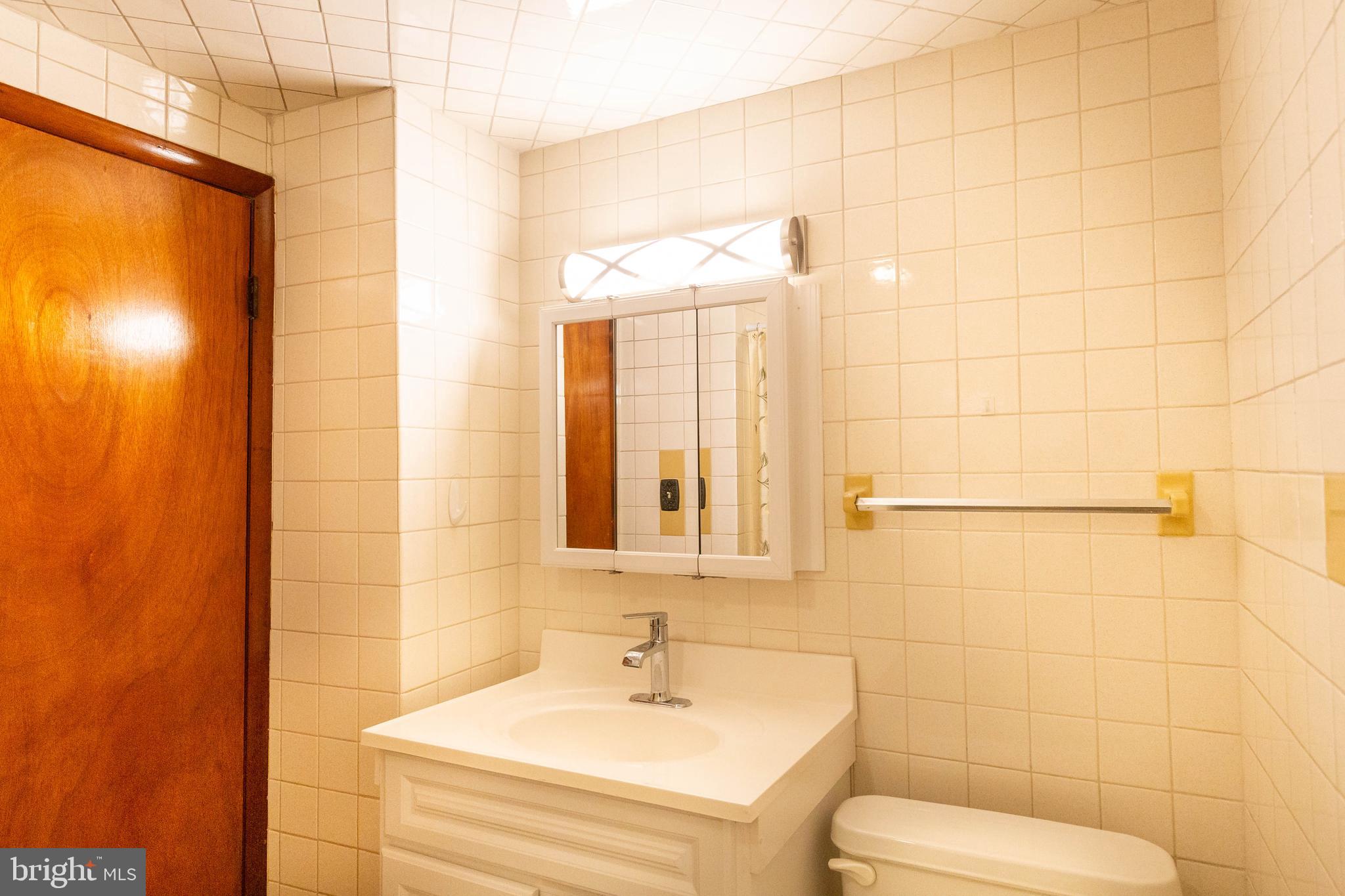 7231 Greenbank Road Baltimore, MD 21220 - Photo 38 of 53 Full Bath 1