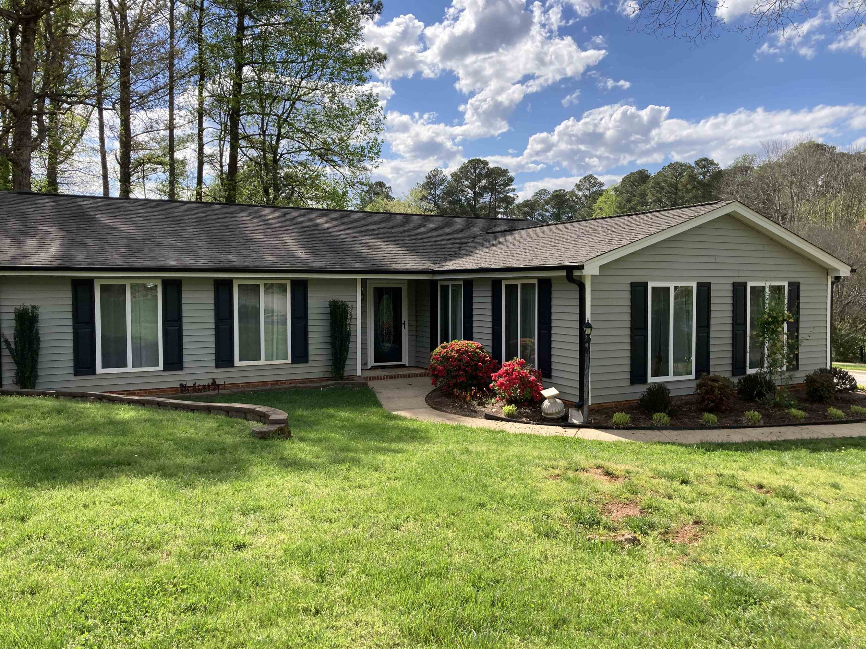 6817 Chamonix Place Raleigh, NC 27613 - Photo 2 of 6 Exterior Front