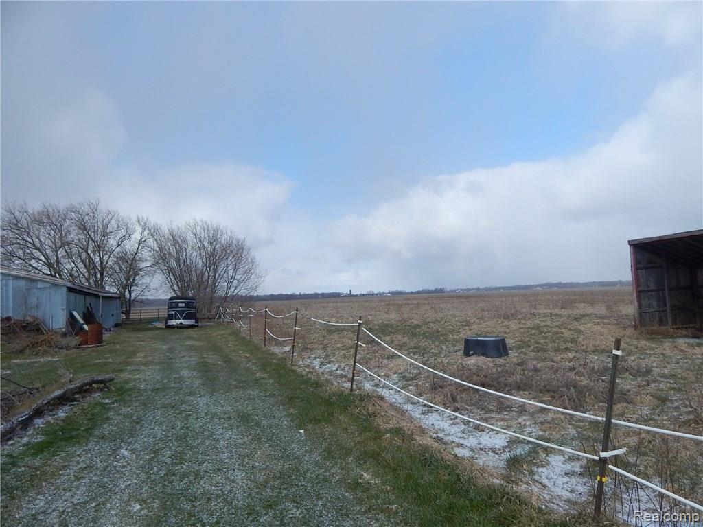 6945 Babcock Road Jeddo, MI 48032 - Photo 23 of 27 DSCN1811.JPG