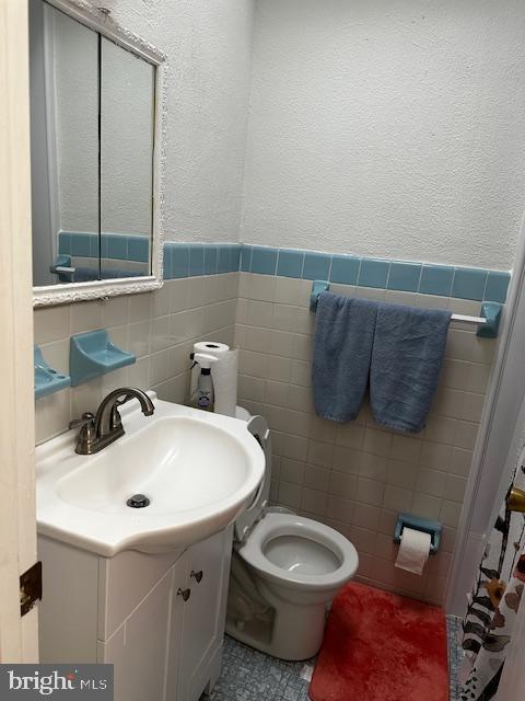 8560 Castor Avenue Philadelphia, PA 19152 - Photo 12 of 34