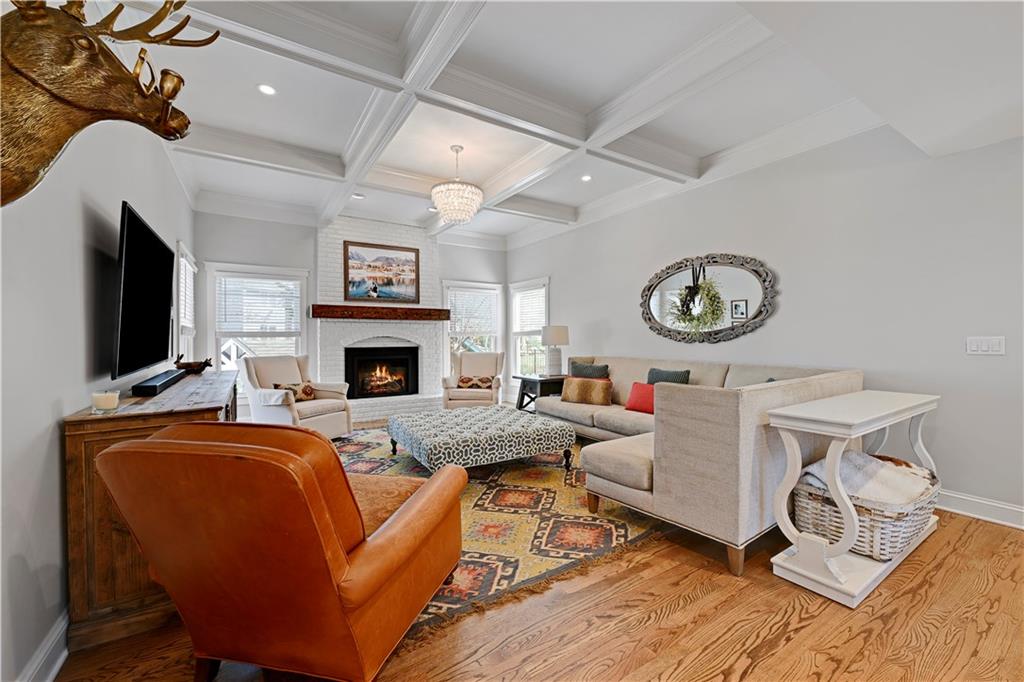 12321 Fairway Road Leawood, KS 66209 - Photo 14 of 62