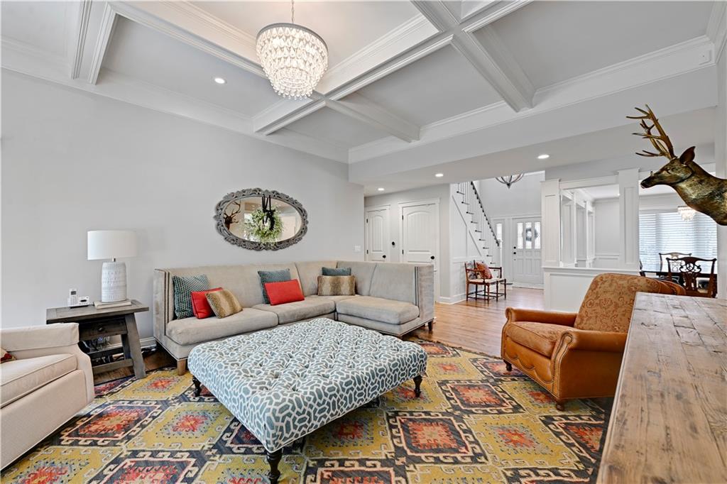 12321 Fairway Road Leawood, KS 66209 - Photo 15 of 62