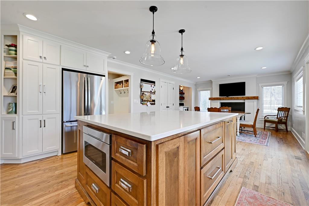 12321 Fairway Road Leawood, KS 66209 - Photo 30 of 62