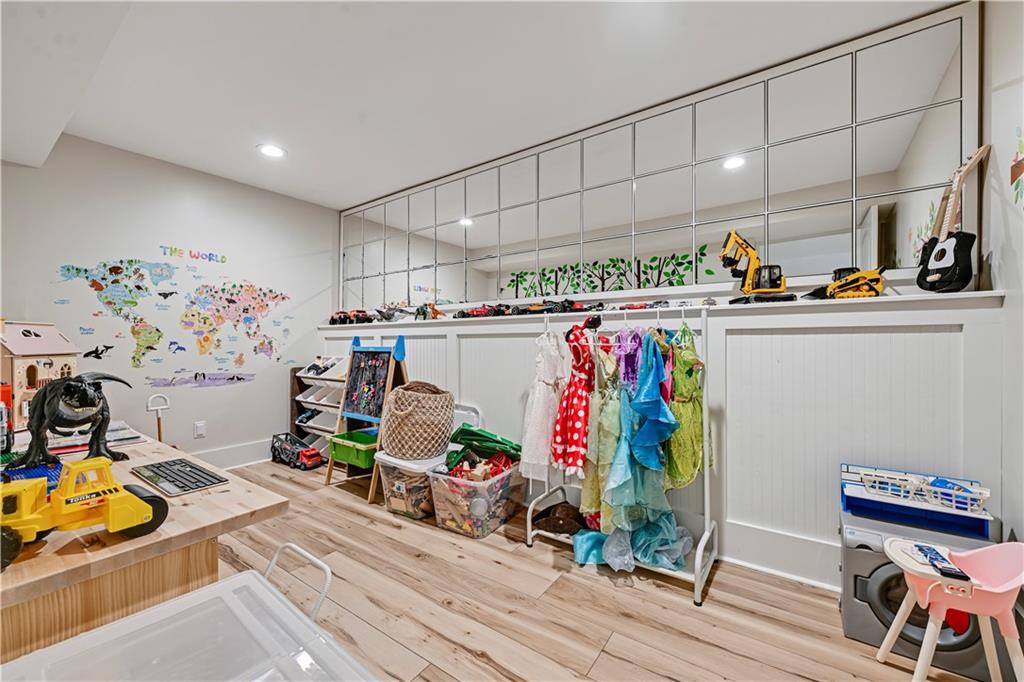 12321 Fairway Road Leawood, KS 66209 - Photo 54 of 62