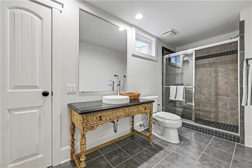 12321 Fairway Road Leawood, KS 66209 - Photo 57 of 62