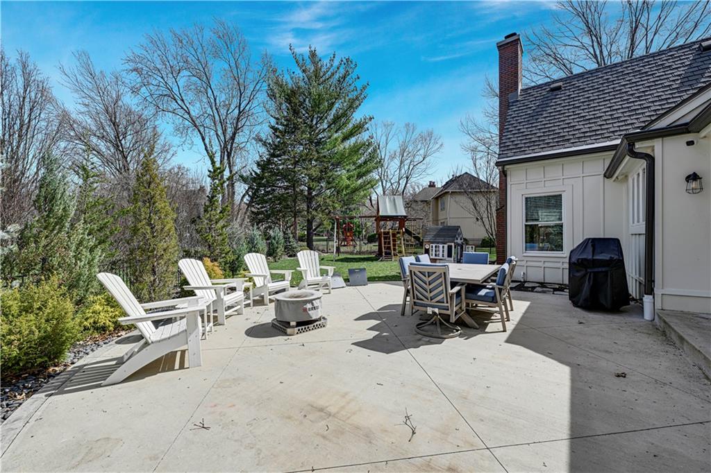 12321 Fairway Road Leawood, KS 66209 - Photo 58 of 62