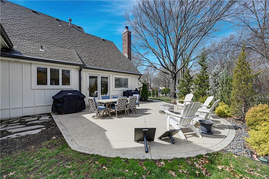 12321 Fairway Road Leawood, KS 66209 - Photo 59 of 62