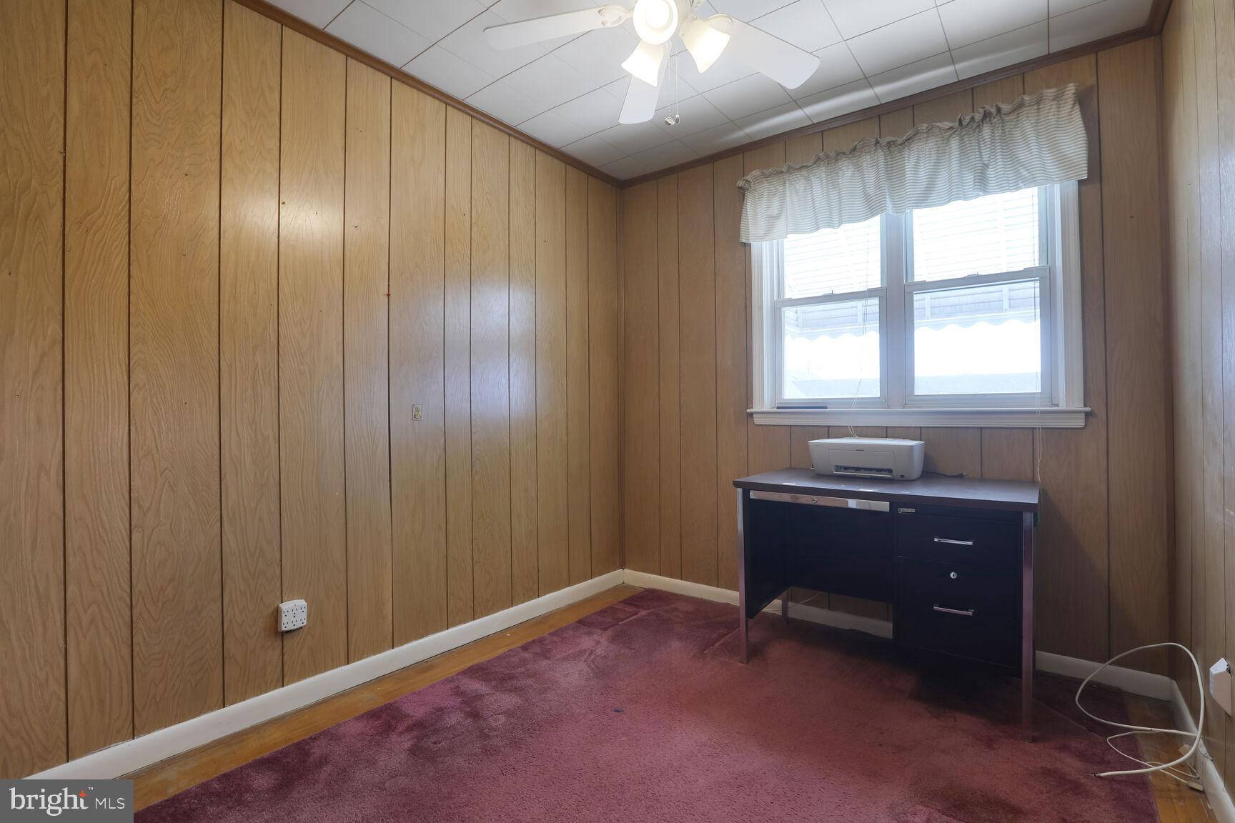 1892 Church Road Baltimore, MD 21222 - Photo 12 of 20 a workspace with windows
