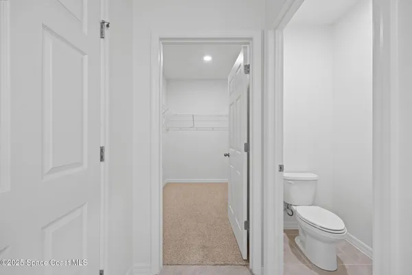 a bathroom with a toilet