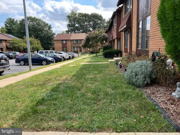 $2,500 | 5880 Whisper Way, Unit 1606, Elkridge, MD 21075
