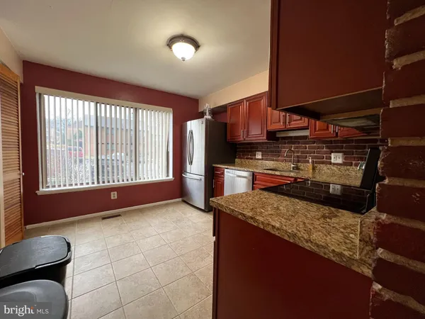 $2,500 | 5880 Whisper Way, Unit 1606, Elkridge, MD 21075