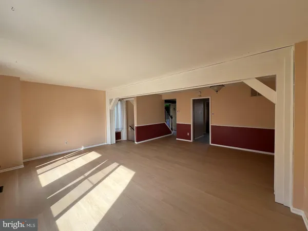 $2,400 | 5880 Whisper Way, Unit 1606, Elkridge, MD 21075