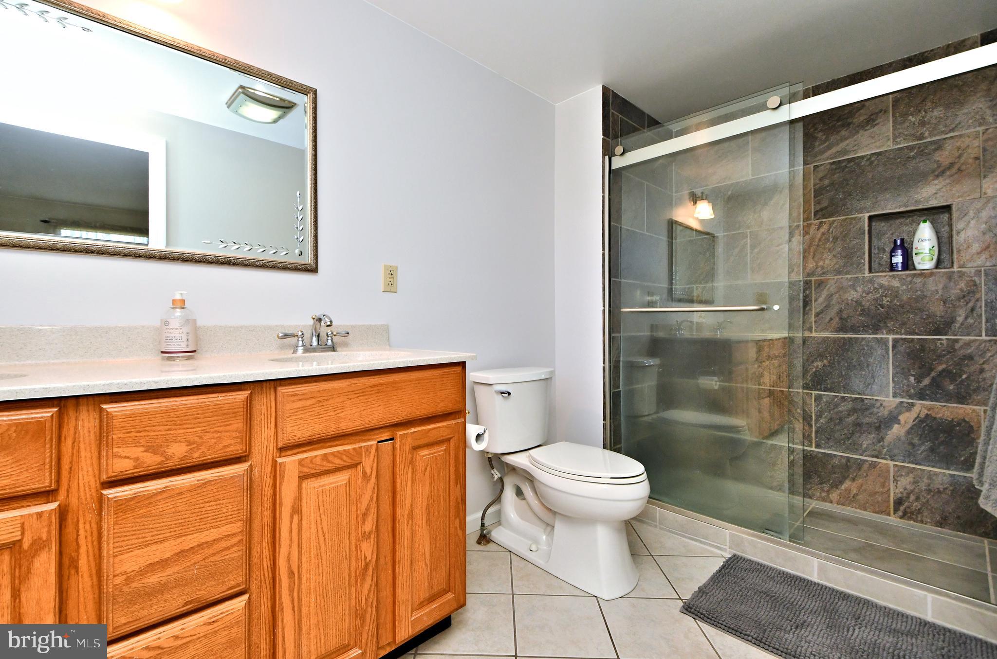 13 Schultz Road Green Lane, PA 18054 - Photo 61 of 110 Full Bath in Main Bedroom