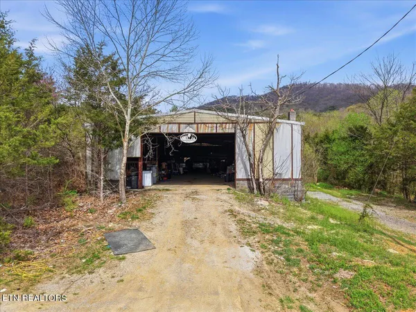 $1,874,000 | 365 Young Lane, Tazewell, TN 37879