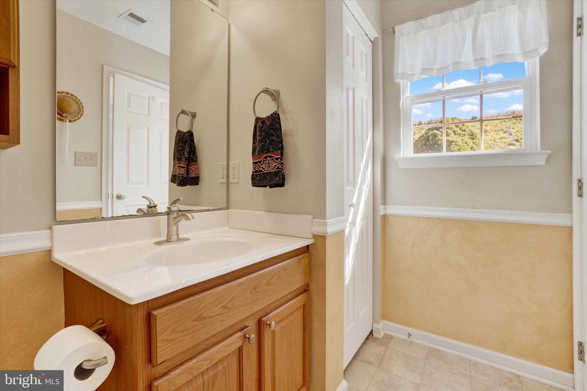 7076 Seneca Ridge Drive York, PA 17403 - Photo 20 of 28 Gallery Image 20
