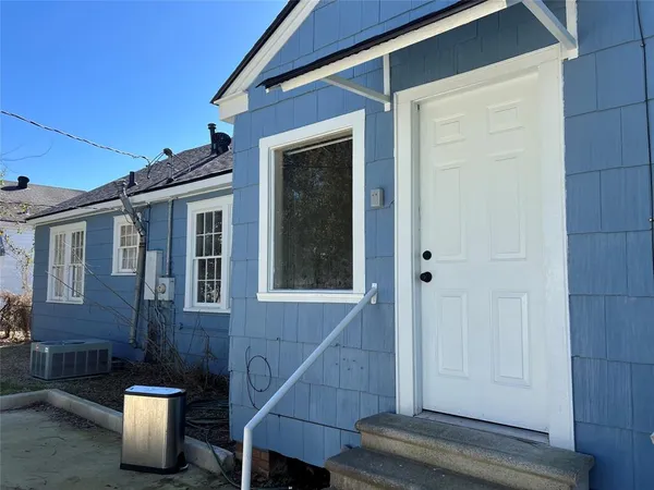 $1,400 | 642 Robinson Place, Shreveport, LA 71104