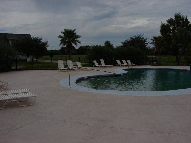 195 Periwinkle Lane Foley, AL 36535 - Photo 3 of 8 POOL
