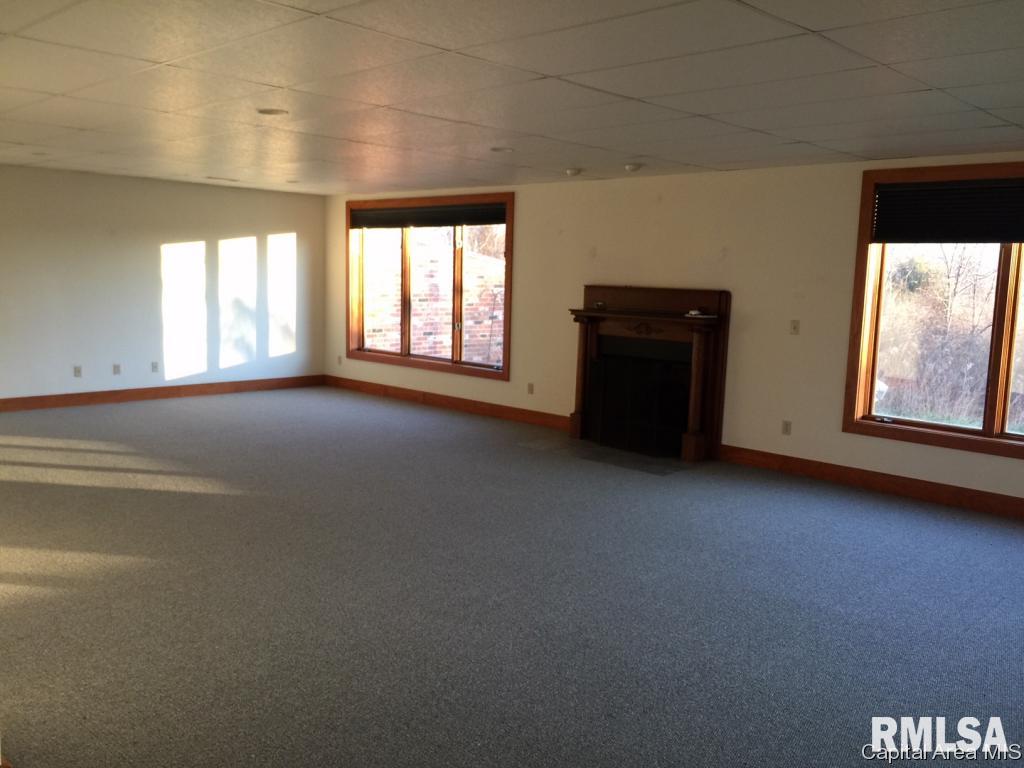 6372 Irwin Bridge Road Pleasant Plains, IL 62677 - Photo 21 of 32 Gallery Image 21