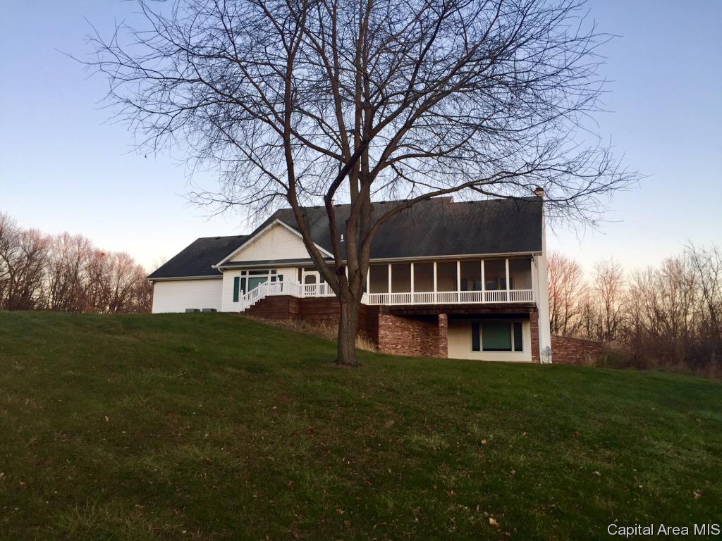 6372 Irwin Bridge Road Pleasant Plains, IL 62677 - Photo 3 of 32 Gallery Image 3