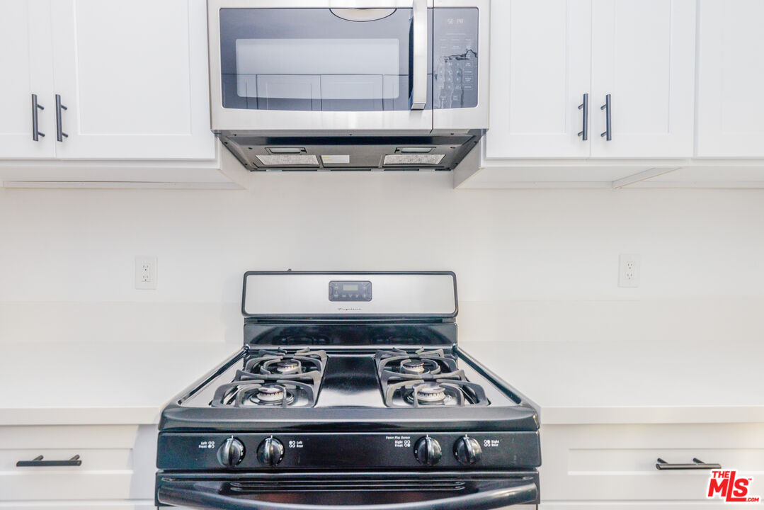 2107 Pullman Lane, Unit A Redondo Beach, CA 90278 - Photo 13 of 42