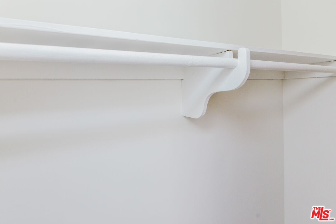 2107 Pullman Lane, Unit A Redondo Beach, CA 90278 - Photo 19 of 42 a view of small space