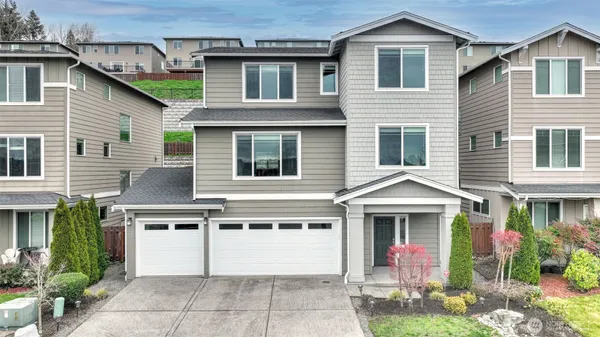 $879,999 | 20024 90th Place South, Kent, WA 98031