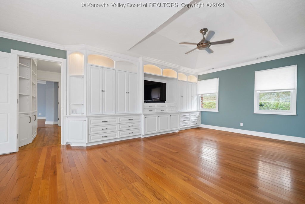 101 Lively Road South Charleston, WV 25309 - Photo 18 of 37 Super large space