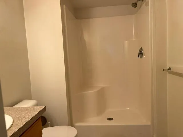 $2,100 | 2652 South Knightsbridge Circle, Ann Arbor, MI 48105