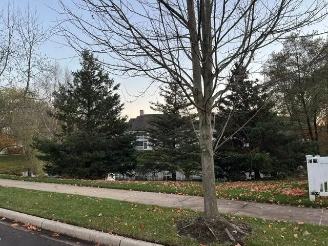 $2,100 | 2652 South Knightsbridge Circle, Ann Arbor, MI 48105