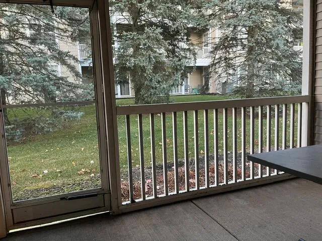 $2,100 | 2652 South Knightsbridge Circle, Ann Arbor, MI 48105