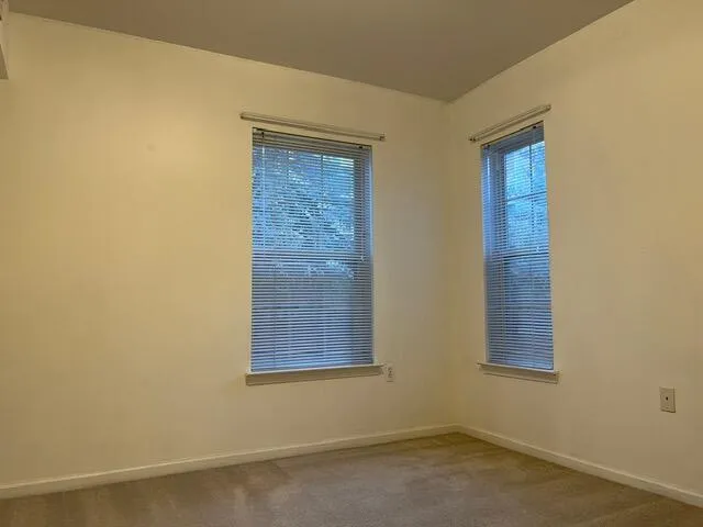 $2,100 | 2652 South Knightsbridge Circle, Ann Arbor, MI 48105