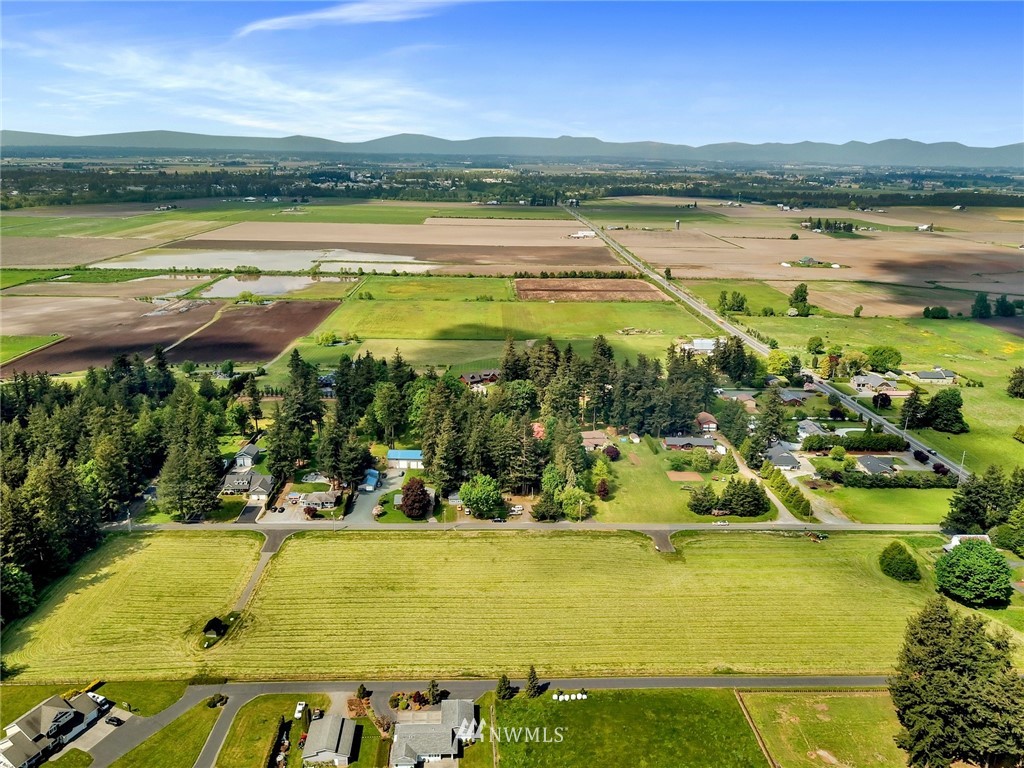 855 Van Dyk Road Lynden, WA 98264 - Photo 1 of 15