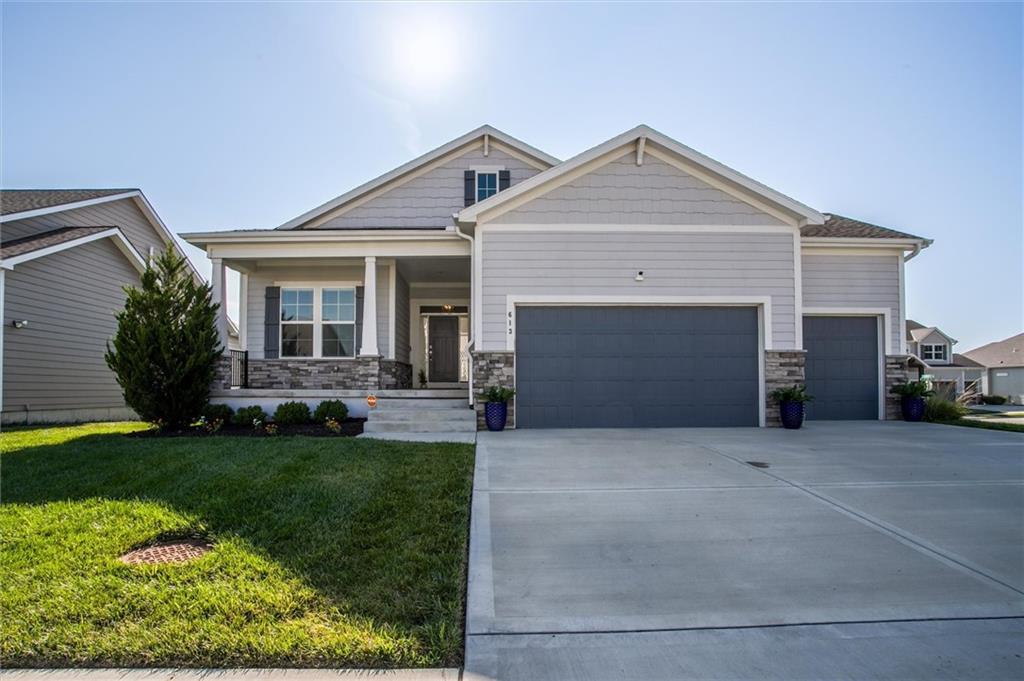 613 Southwest Brummel Road Lee's Summit, MO 64081 - Photo 1 of 29