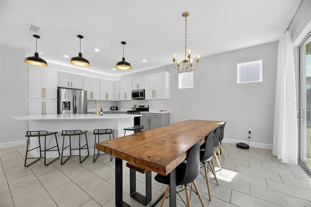 $2,900 | 324 Black Rock Lane, Apollo Beach, FL 33572