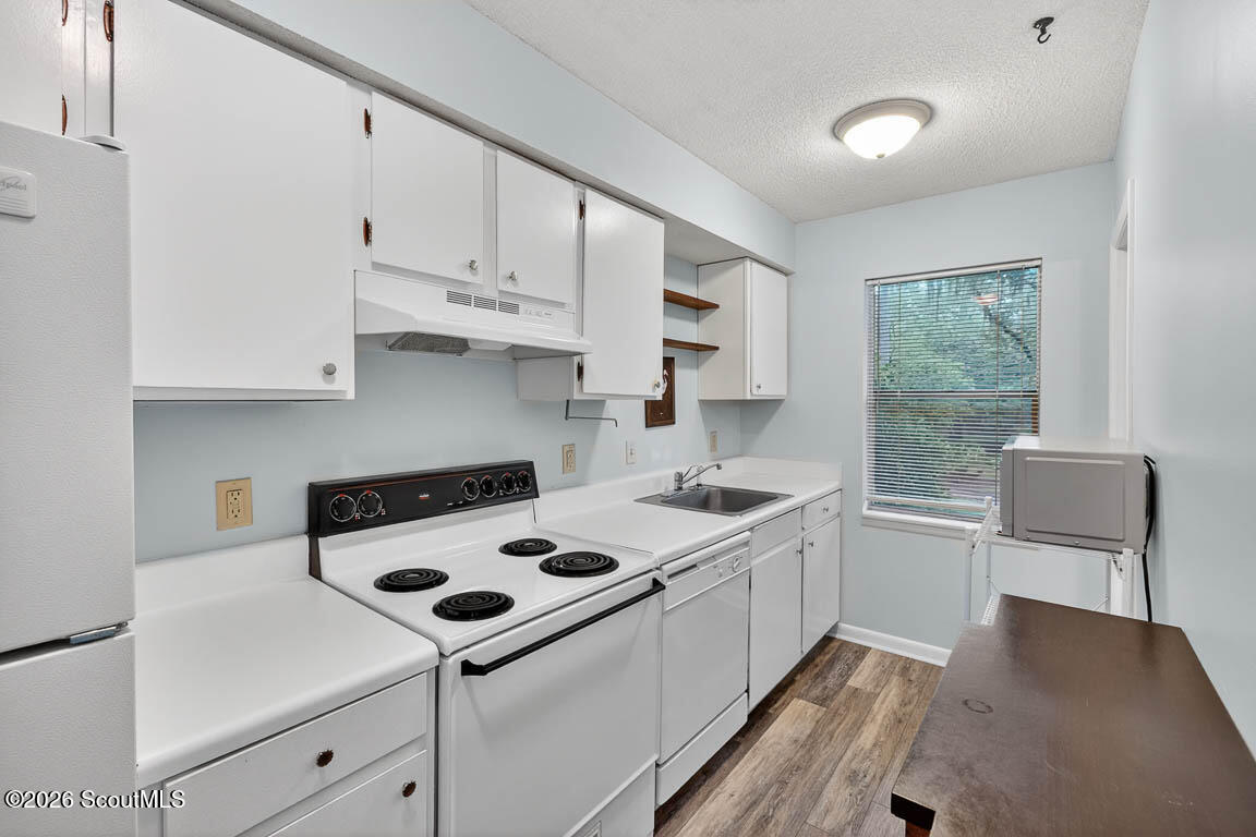 800 Mallery Street, Unit 33 St. Simons Island, GA 31522 - Photo 4 of 24
