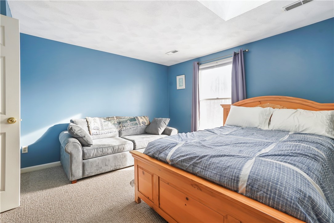 161 West Shore Road, Unit C4 Warwick, RI 02889 - Photo 10 of 14 2nd floor - bedroom w/ skylight