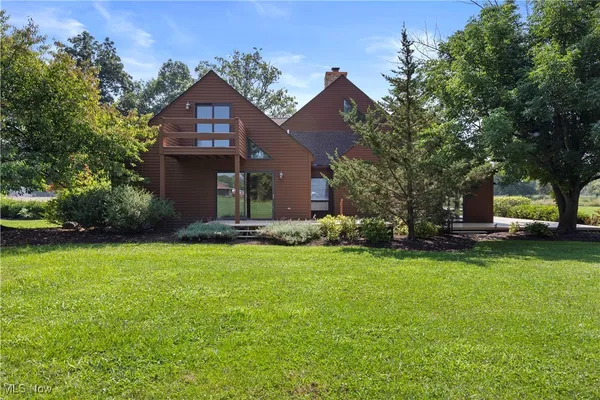 $700,000 | 40163 Banks Road, Grafton, OH 44044