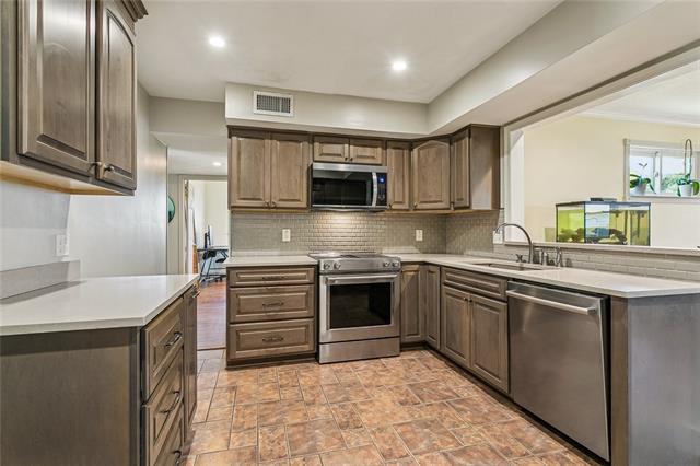 717 Mary Lane River Ridge, LA 70123 - Photo 8 of 25 Gallery Image 8
