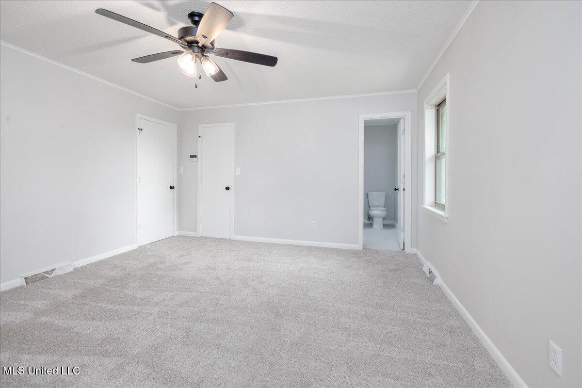 7485 Highway 4 Senatobia, MS 38668 - Photo 22 of 31 27-primary bedroom