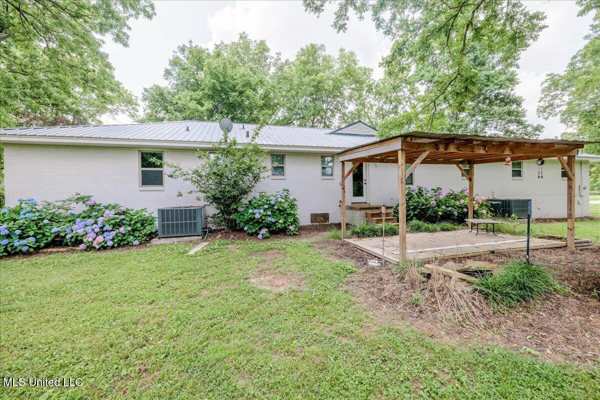 7485 Highway 4 Senatobia, MS 38668 - Photo 27 of 31 02-Back