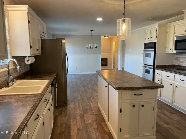 $339,000 | 7485 Highway 4, Senatobia, MS 38668