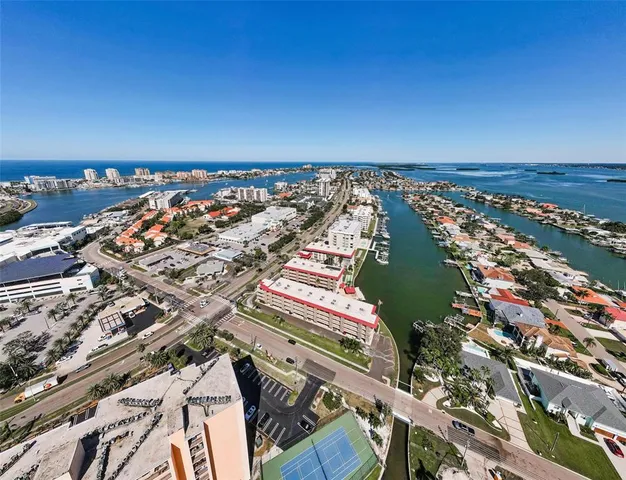 $3,900 | 105 Island Way, Unit 146, Clearwater Beach, FL 33767