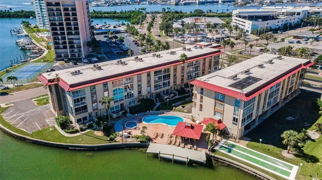 $3,900 | 105 Island Way, Unit 146, Clearwater Beach, FL 33767