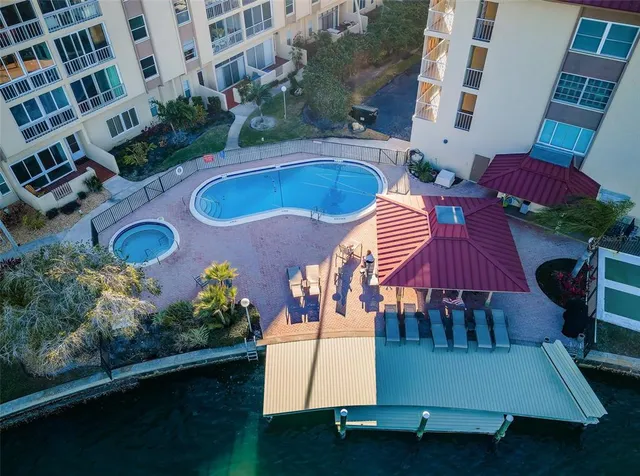 $3,900 | 105 Island Way, Unit 146, Clearwater Beach, FL 33767