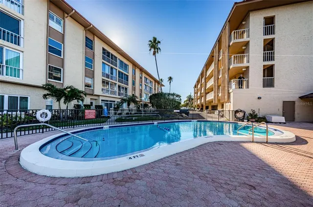 $3,900 | 105 Island Way, Unit 146, Clearwater Beach, FL 33767