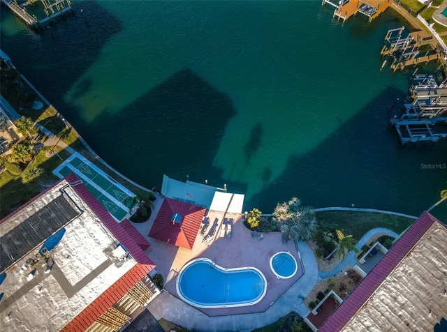 $3,900 | 105 Island Way, Unit 146, Clearwater Beach, FL 33767